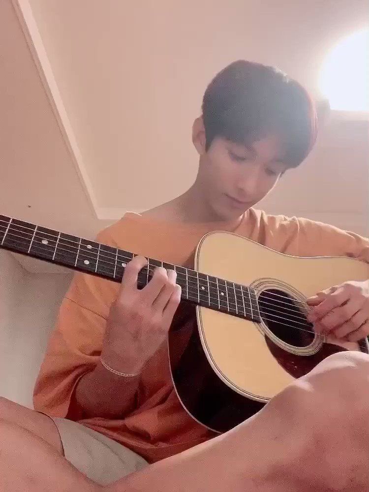 maxy | dk's rockstar 🎸 tweet media