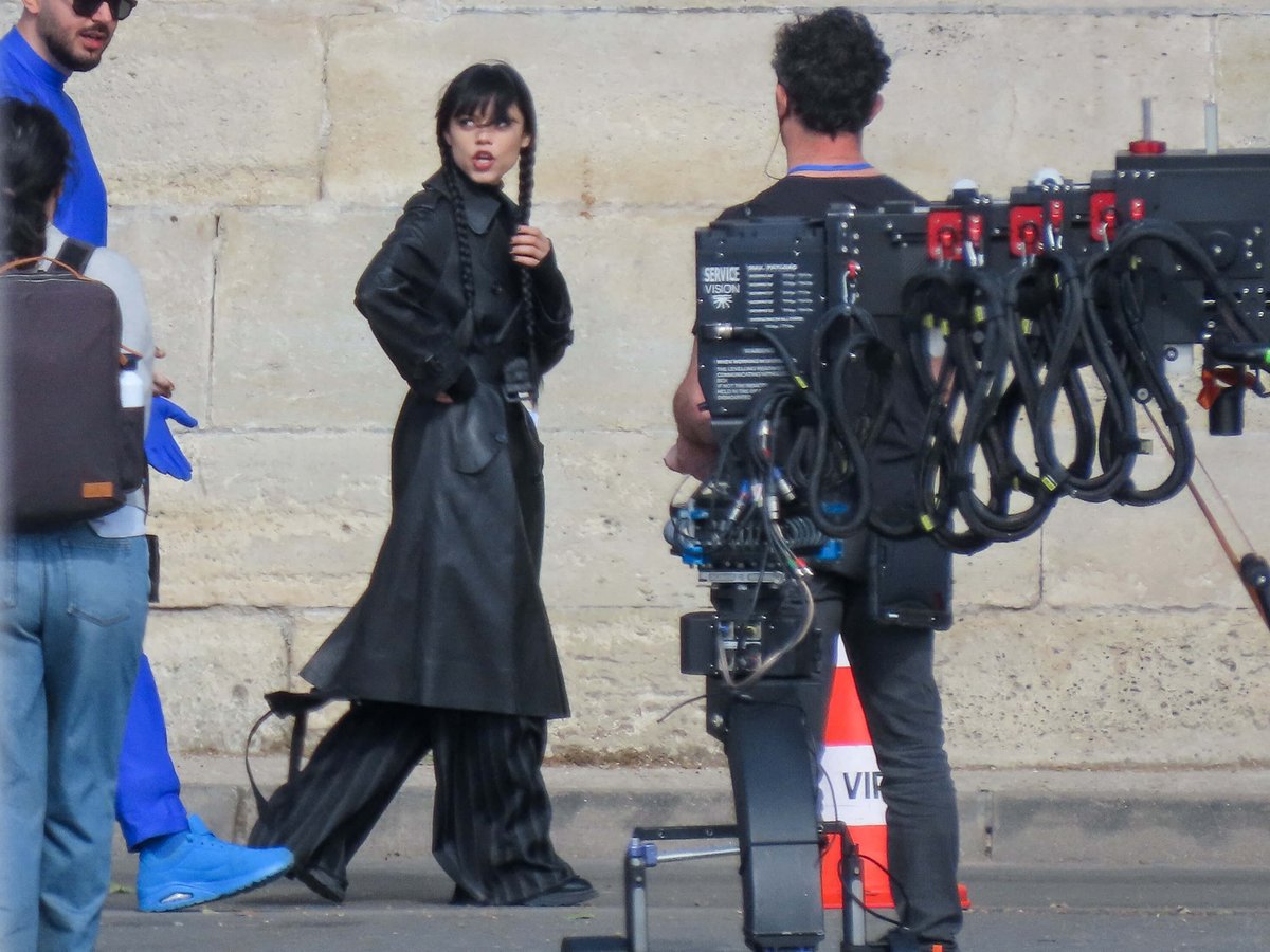 What's on Netflix tweet media