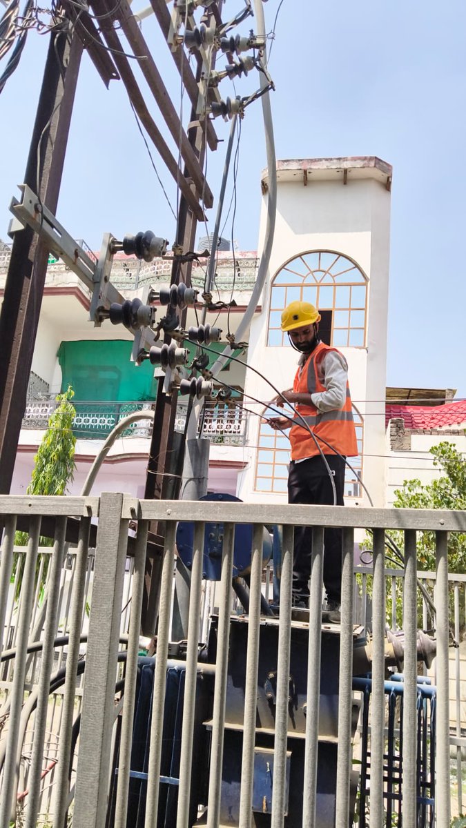 JE(Tech.)11 KV/LT LINE RAJIV BHAVAN MATHURA tweet media