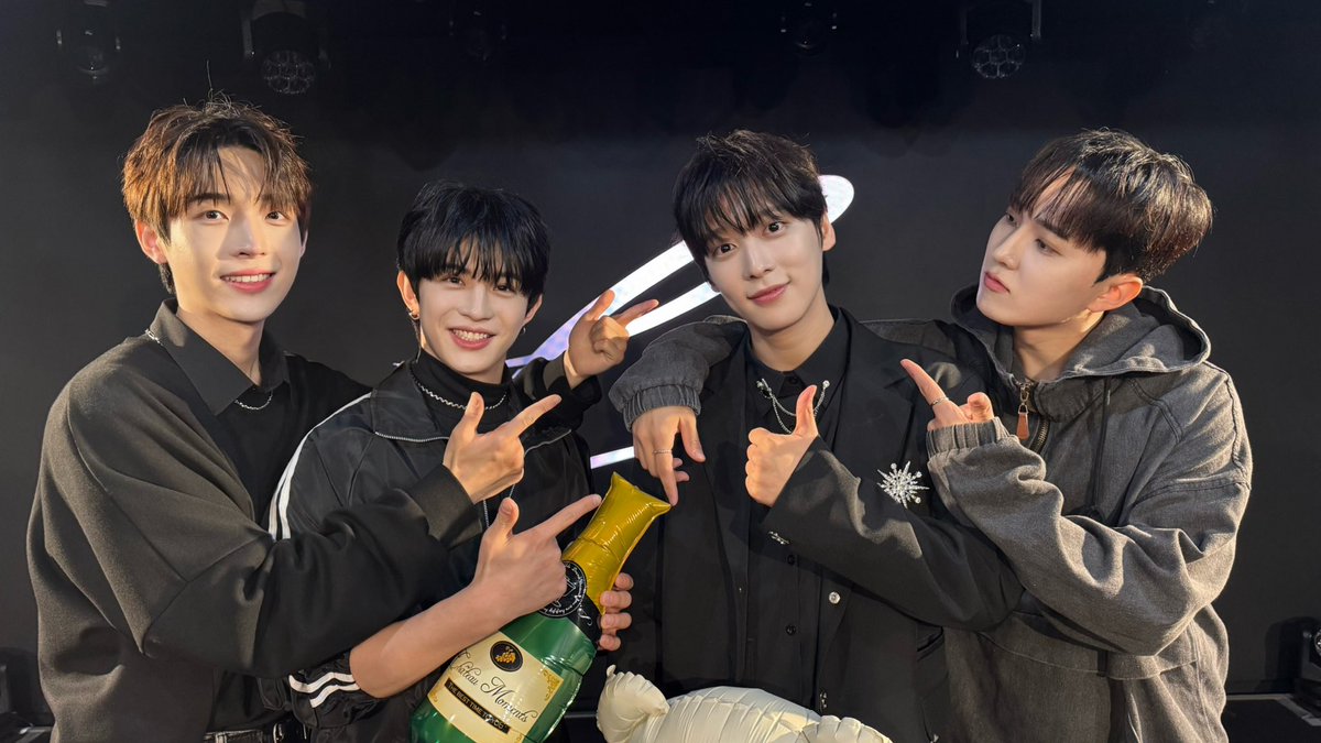 [📸]

Happy Sangil Day🎂💙

#EPTS #EPICTRAVELS #에픽트레버스
#sangil #birthday