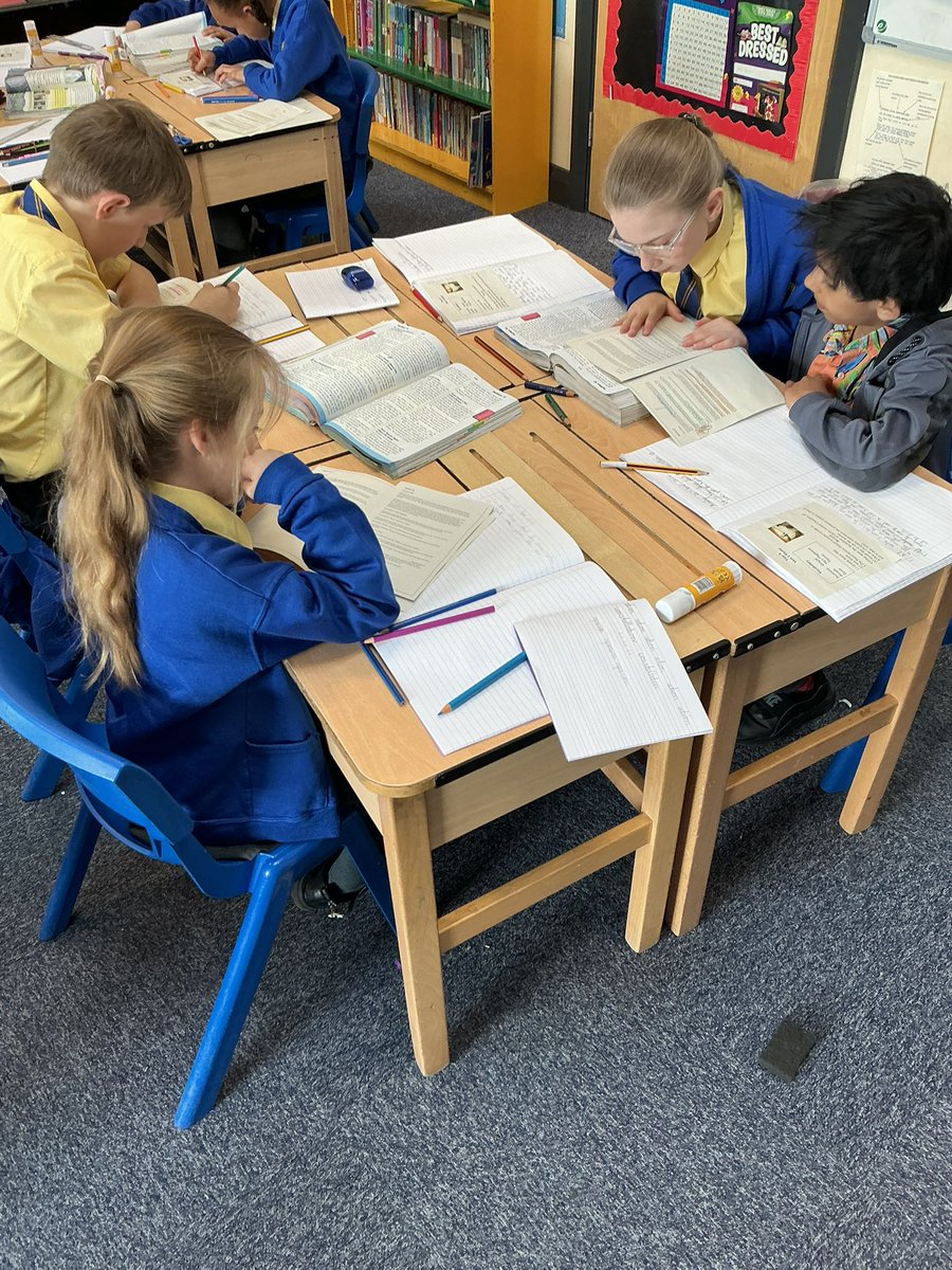 StMaryB17's tweet image. #Y4 analysed the four Gospel accounts of the Resurrection of Christ. #RE