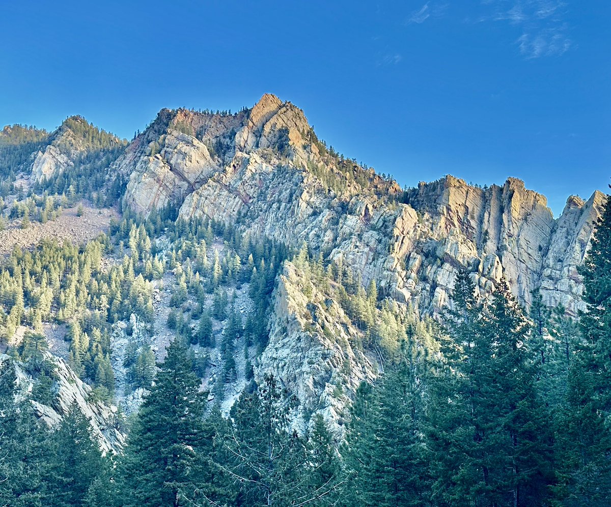 HikingLawyer's tweet image. Missing Colorado this morning.  Sometimes it’s hard to believe this is a 15 minute drive from Boulder.

#colorado #hiking #outdoors #hikingadventures