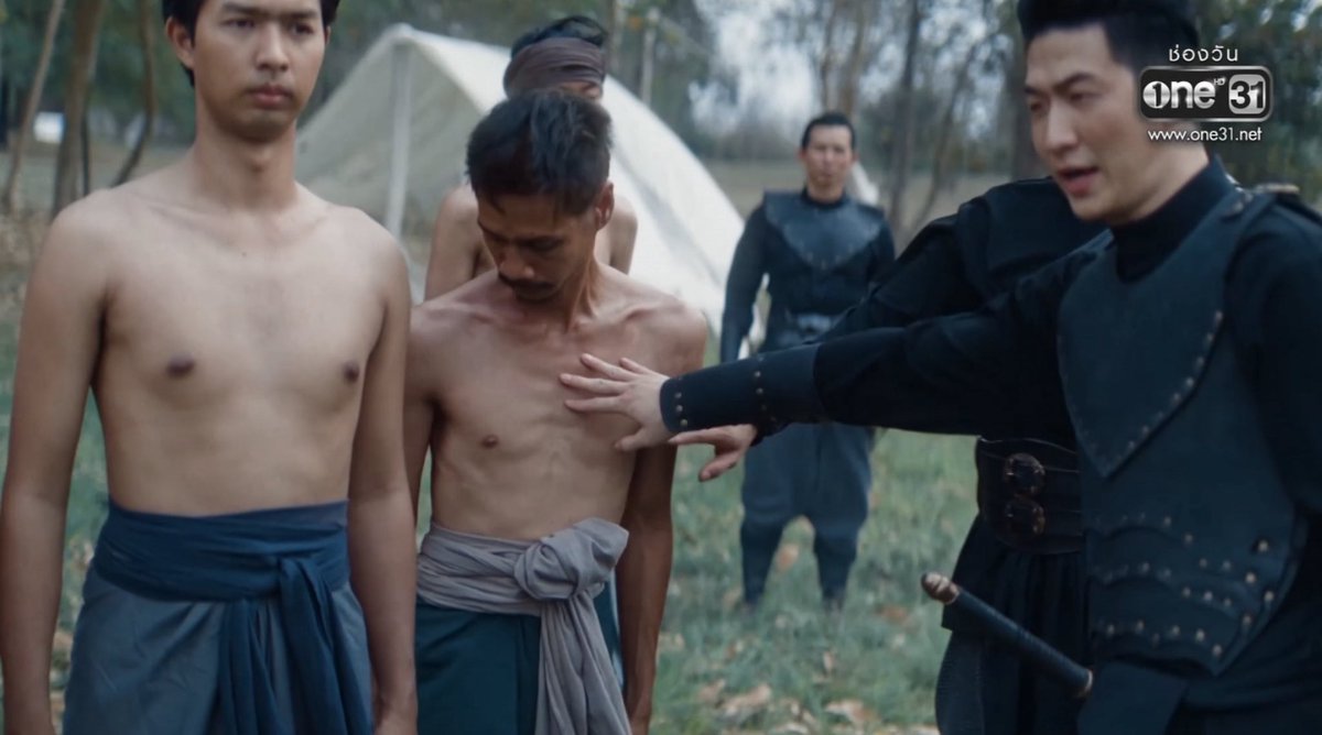 จับใบแดงใบดำสมัย400ปีที่แล้ว ใครผอมตัดออก

 #ตรีนายฟังข้า