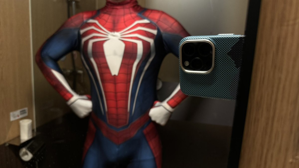 网兜头 tweet media