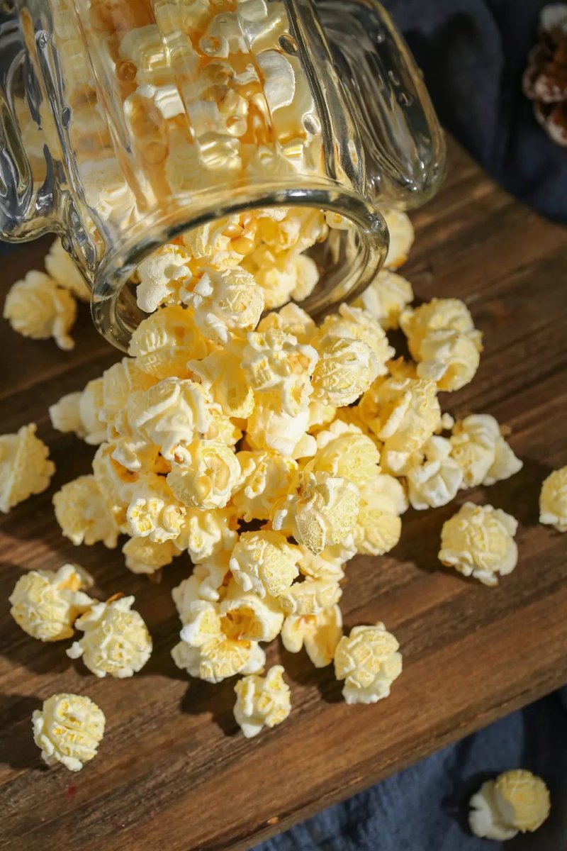 TeenyHiyam's tweet photo. "Crispy, creamy, and impossible to stop munching—these salted caramel popcorn bites are my new snack obsession!  Who’s grabbing a handful with me #SnackTime #YumAlert" https://t.co/WtNPpG8Ncz