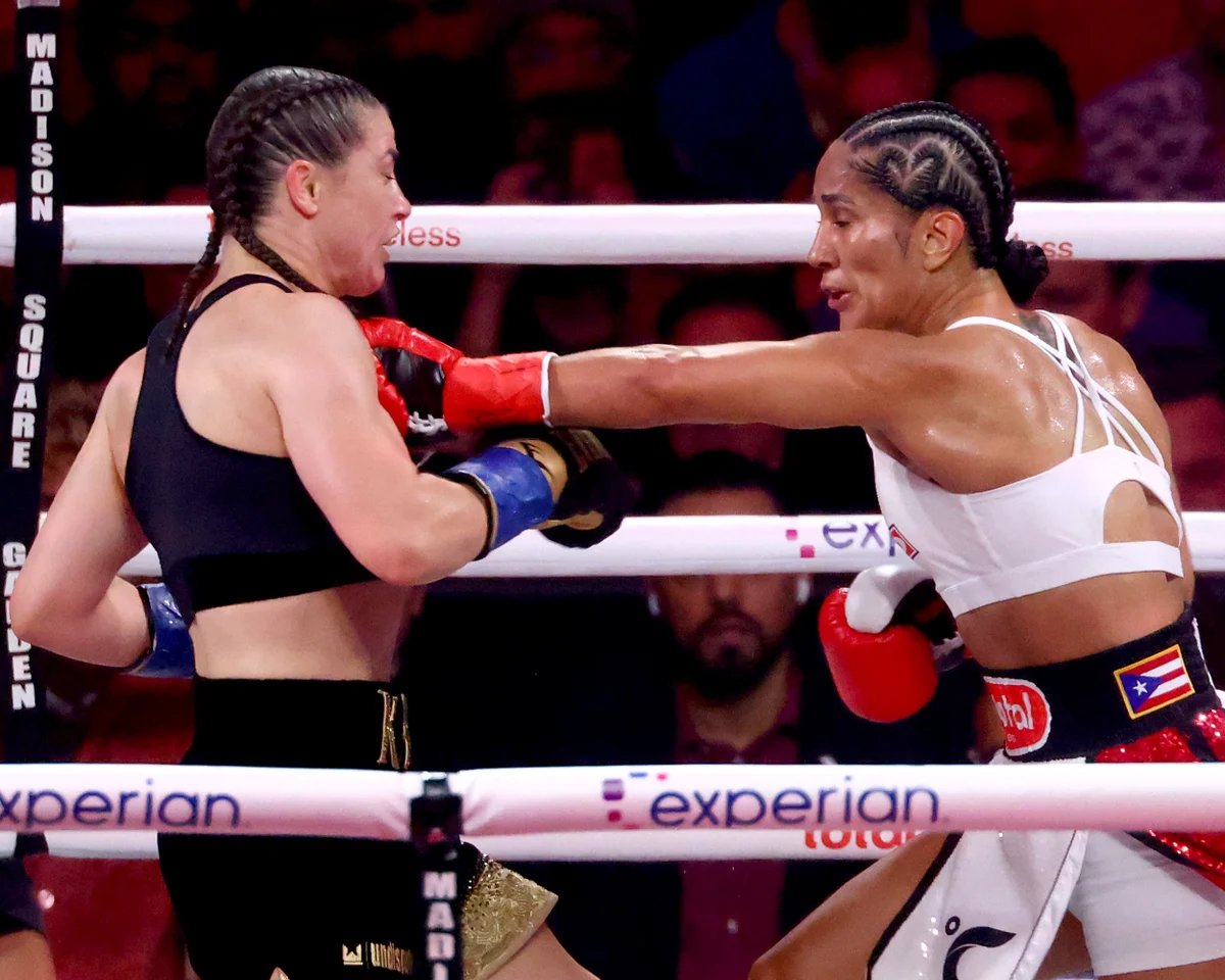 level_atencion's tweet image. Incredible action in the ring! These two athletes are giving it their all. The intensity and skill on display are amazing. 🥊🔥 #WomensBoxing #FightNight