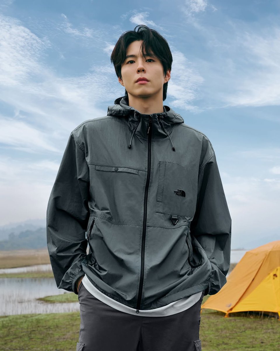 Ann_ellisse0612's tweet image. 2026.04.20 @BOGUMMY 🩵

PARK BO GUM FOR THE NORTH FACE
DAYCAMP JACKET⛺

#박보검 #TheNorthFace #PARKBOGUM 🩵
instagram.com/p/DXWL1VjAaMw/…