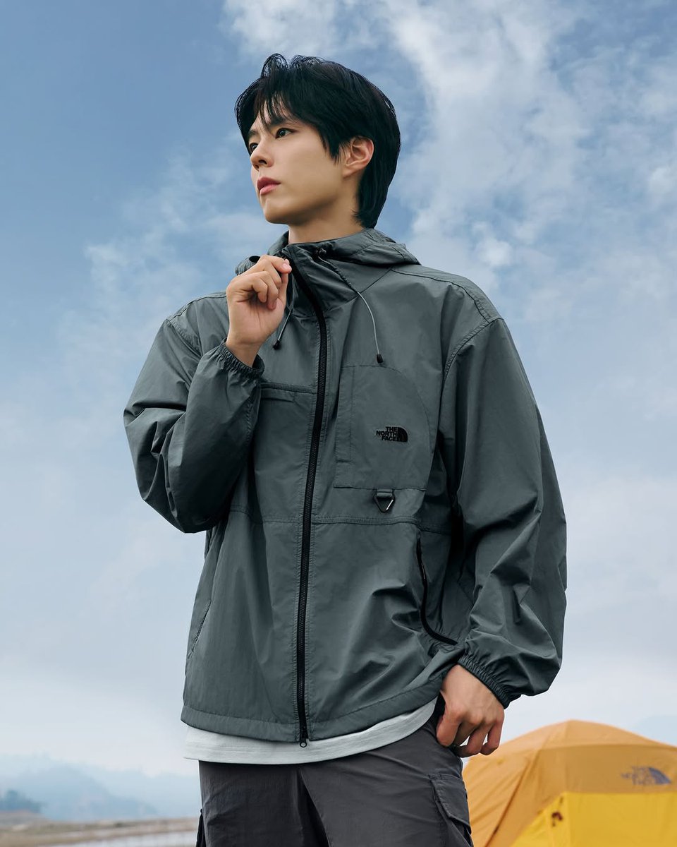 Ann_ellisse0612's tweet image. 2026.04.20 @BOGUMMY 🩵

PARK BO GUM FOR THE NORTH FACE
DAYCAMP JACKET⛺

#박보검 #TheNorthFace #PARKBOGUM 🩵
instagram.com/p/DXWL1VjAaMw/…