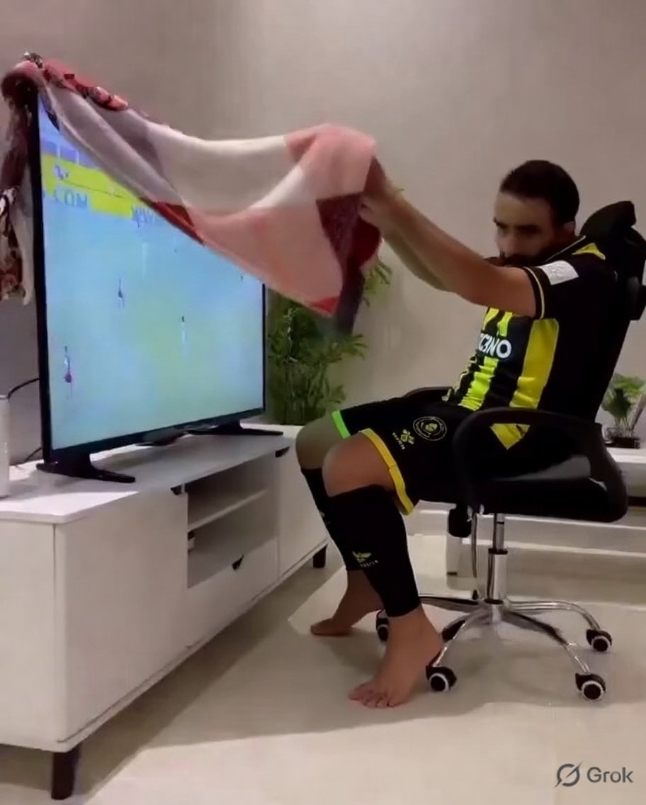 Cyan's bbl must be vibrating in fear after seeing the news