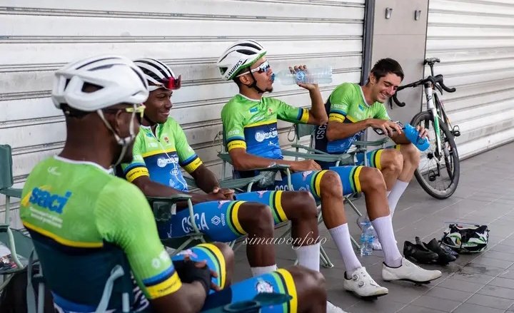 ZXCycling's tweet image. 🇨🇵🇬🇵#6JCA #Thread

Hiatoric achievement

🇧🇫@daumont_paul became 1st ever Burkinabe rider to win this race. He ride brave and smart, but also his team pushed hard especially on final stage! Also, this race became 1st region, where GC scored by not time, but points.

#cycling