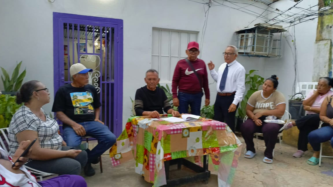 FredyMaciasR's tweet photo. Con los mejores el éxito está asegurado. Seguimos trabajando por nuestra querida Venezuela, hasta lograr la de ayer qué es el país que queremos. https://t.co/XP4pti6lur