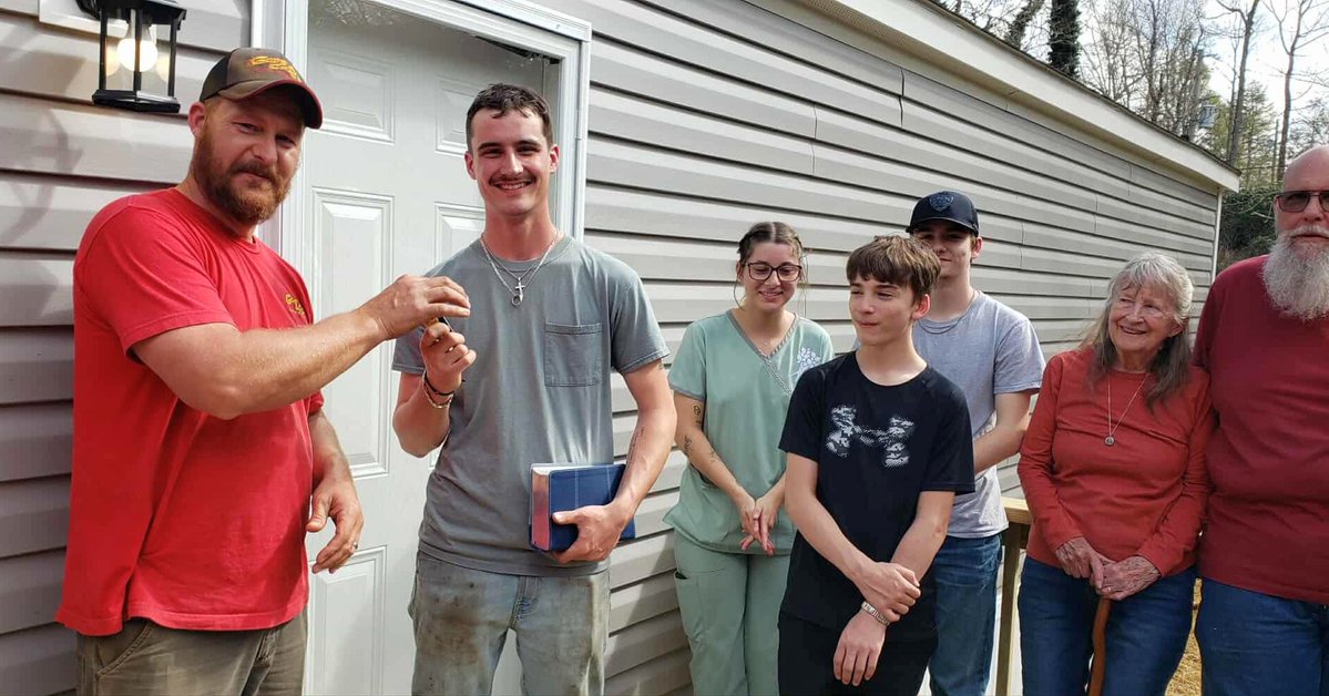 GodsPitCrew's tweet image. His town suffered major damage by #HurricaneHelene. Ethan then faced the heartbreak of his mother tragically losing her life. He found himself caring for his two younger brothers. #GodsPitCrew has paid his previous mortgage in full &amp;amp; provided a new home for he &amp;amp; his brothers. 🙏