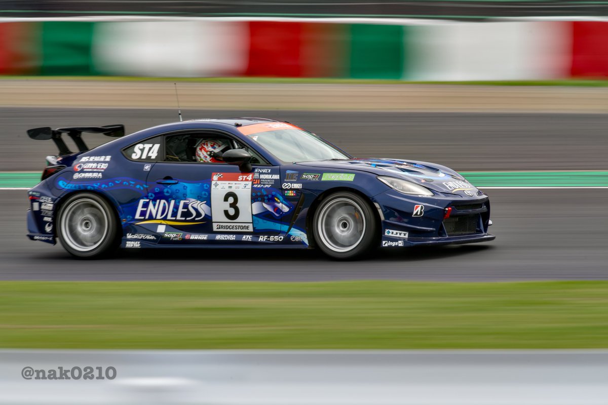 nak0210's tweet image. ＥＮＥＯＳ スーパー耐久シリーズ2026
Empowered by BRIDGESTONE 
SUZUKA 5Hours Race

ST-4
#3 ENDLESS GR86 

表彰台で笑顔をみせる小林選手。

#endless