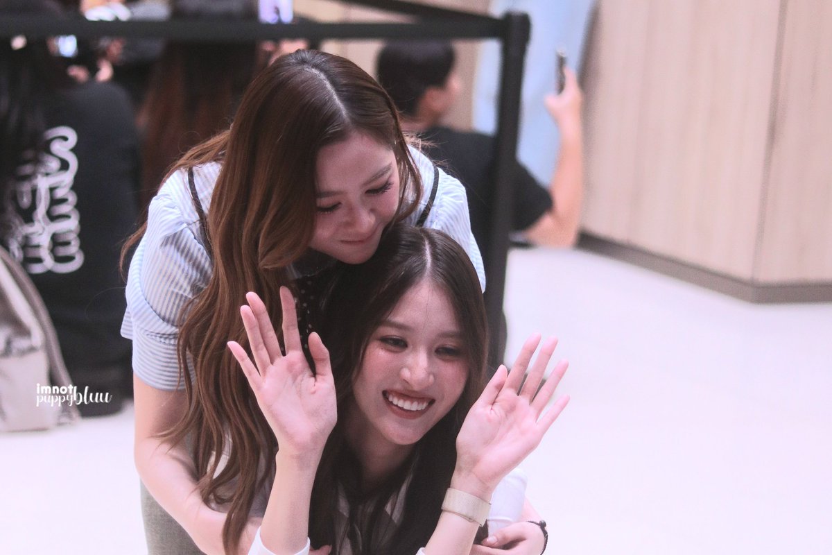 imnotpuppybluu's tweet photo. 🫣

#GirlRulesSeriesEP6 
#ViewMim #วิวมิ้ม https://t.co/eOF3qyZgQY