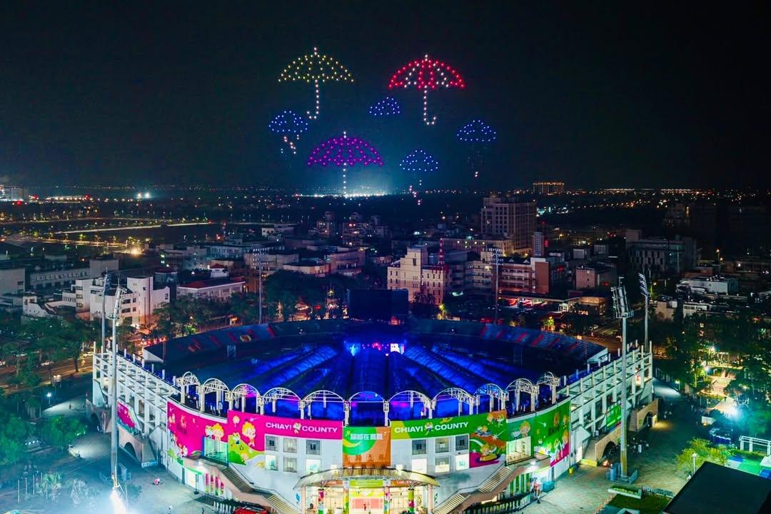 Still amazed with the drones for Kyu during At Gwanghwamun 🥰💕
Beautiful blue sapphire 🫶🏻💙
#kyuhyun #규현 #규현아_사랑해