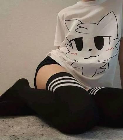 CurioMedia_2302's tweet image. Guess whos back and in need of your attention 😛

#horny #femboy #cnc #freeuse #dmsopen #opendms #nsfw #lewd #need #imback