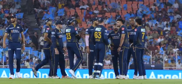 infiniteInfos's tweet photo. QUINTON DE COCK DISMISSED FOR 13 OF 11 BALLS 

-  KAGISO RABADA STRIKE AGAIN

#MIvsGT #GTvsMI #IPL2026 #TATAIPL #MumbaiIndians #MI #GujaratTitans #GT #RohitSharma #HardikPandya #JaspritBumrah #ShubmanGill #SaiSudharsan #IPLStars https://t.co/jXTeYPqf3c