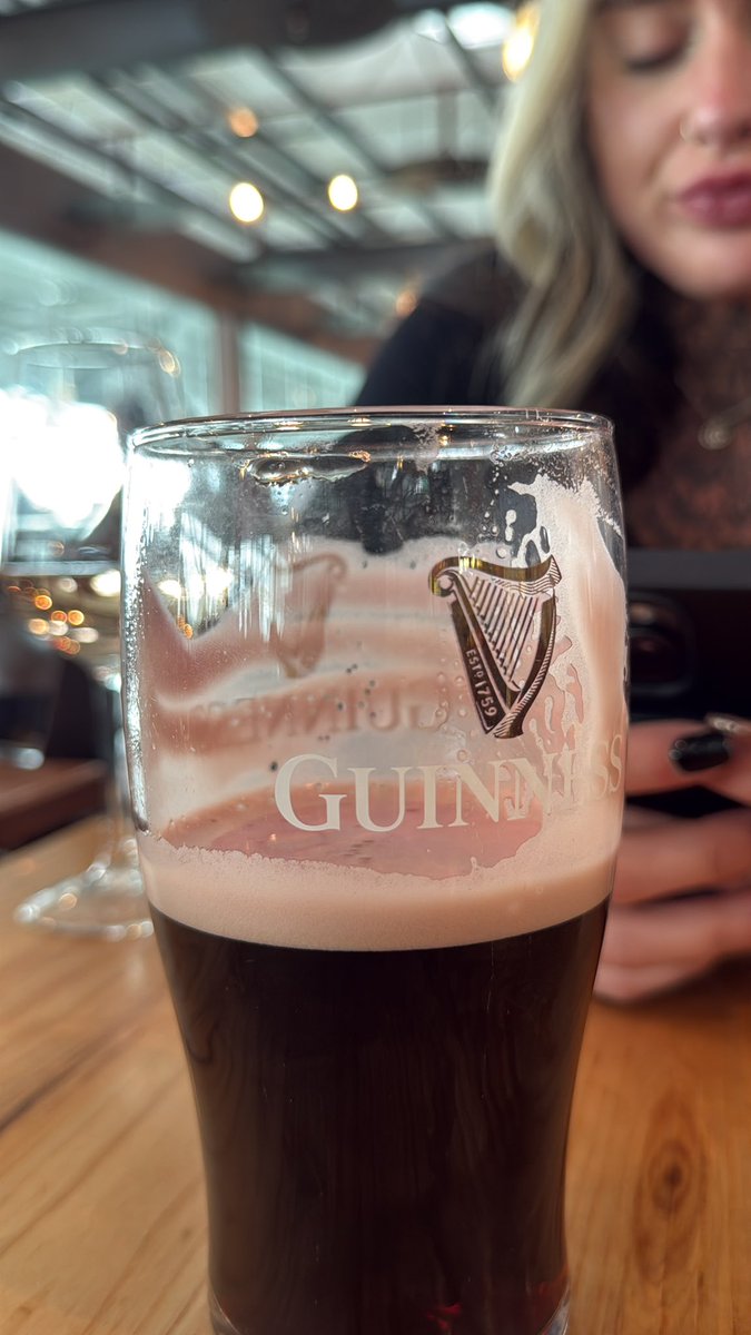 Jaydrargo's tweet image. Can you get a flight without going to the Wetherspoon? ✈️🍺
#Wetherspoons #Wetherspoon #PubLife #BritishHumour #UKFlights #AirportLife #TravelUK #FlyingWhileBritish #CheapFlights #PubCulture