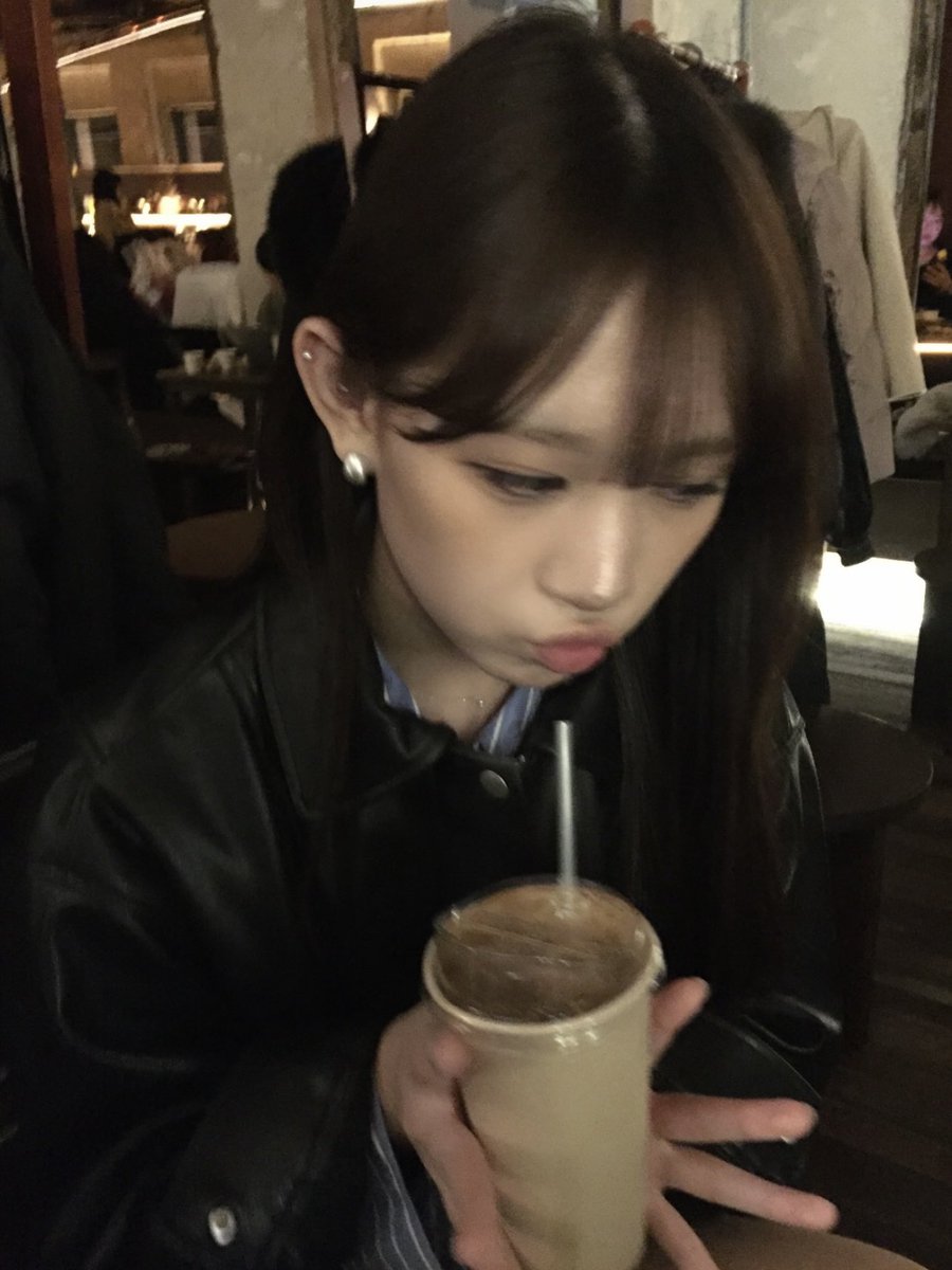 𝐯𝐯𝐨𝐧 tweet media