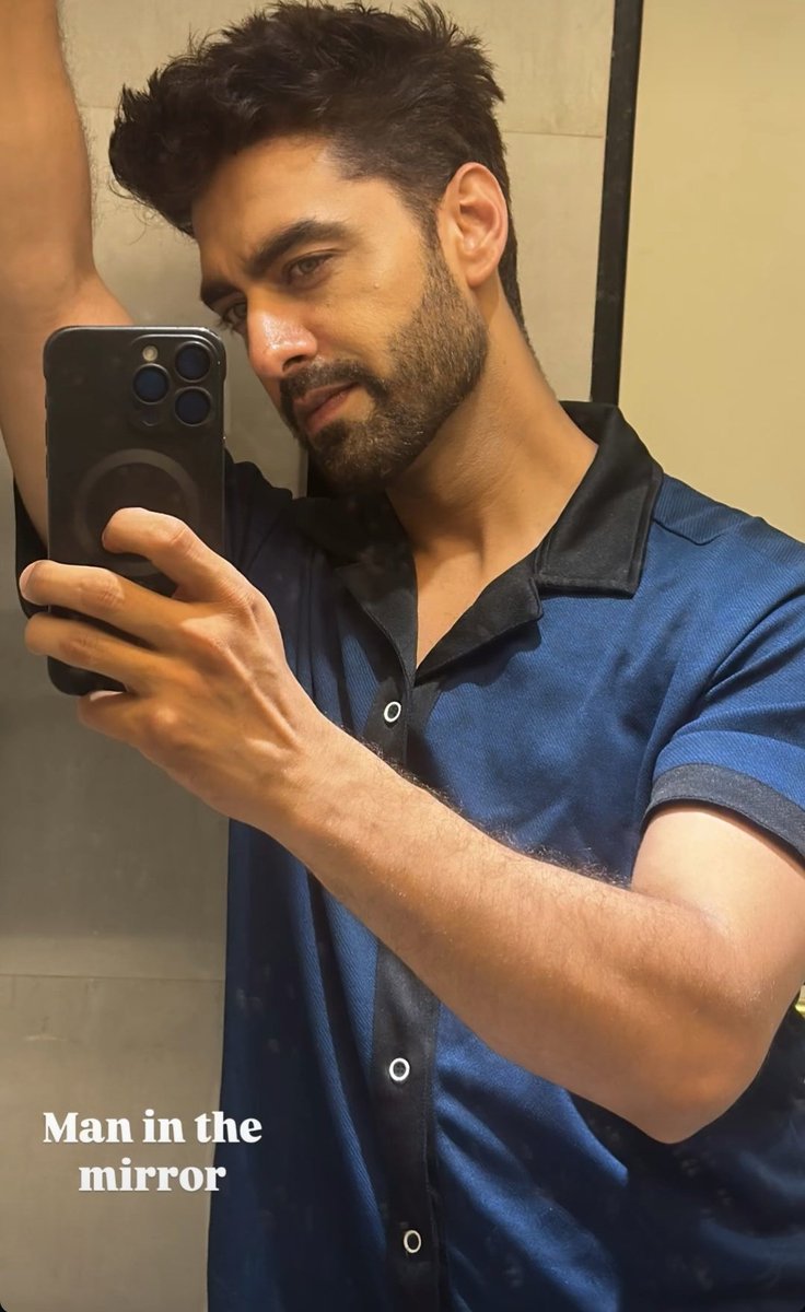 prosperity1110's tweet image. Mirror, mirror on the wall…
Tell me, who makes my heart skip through it all? ✨
Not just a face, but a soul so rare—
In every glance, there’s magic there.
@ROHITPUROHIT00 
#yrkkh #RohitPurohit #ArmaanPoddar