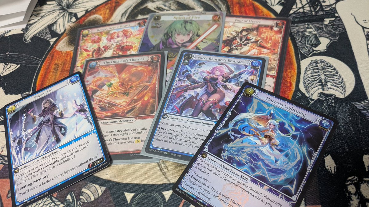 EVO BO1
Fire Suited Nicoで2-1
vs Water Neos Tonoris 🔥
vs Water Merlin 🌊
vs レザゲ 🔥

店行ってる場合じゃないがどうしても試したく。可能性感じちゃった...愛知マジ行くか迷う

プロモからも良いの出て感謝