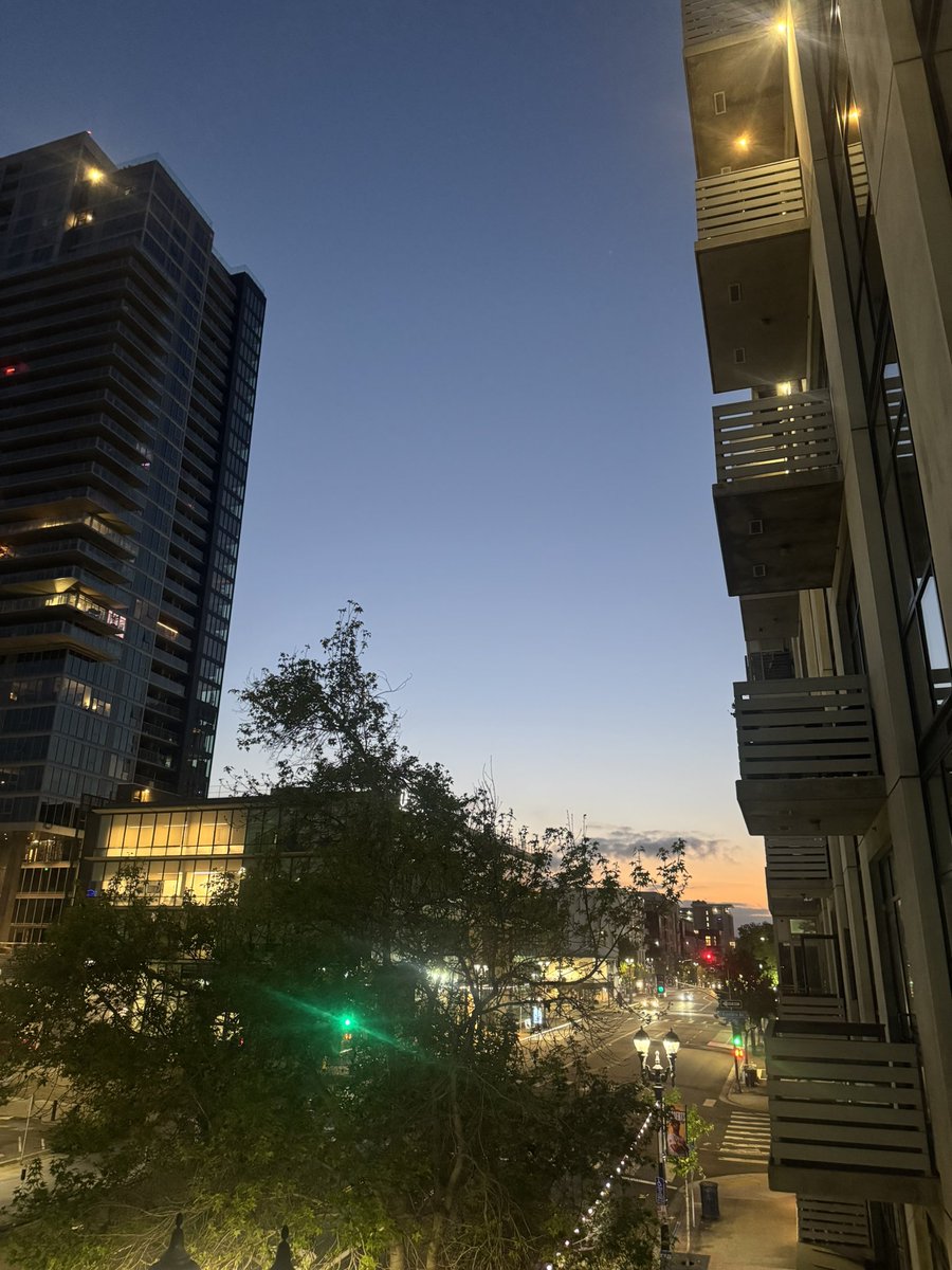 CoachHop's tweet image. 🌅🚴🏻🏋️ #mondaymorning #workout #anotherone #5amclub #MondayMotivation #workoutmotivation 💪🏻