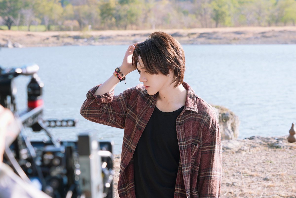 WU อู tweet media