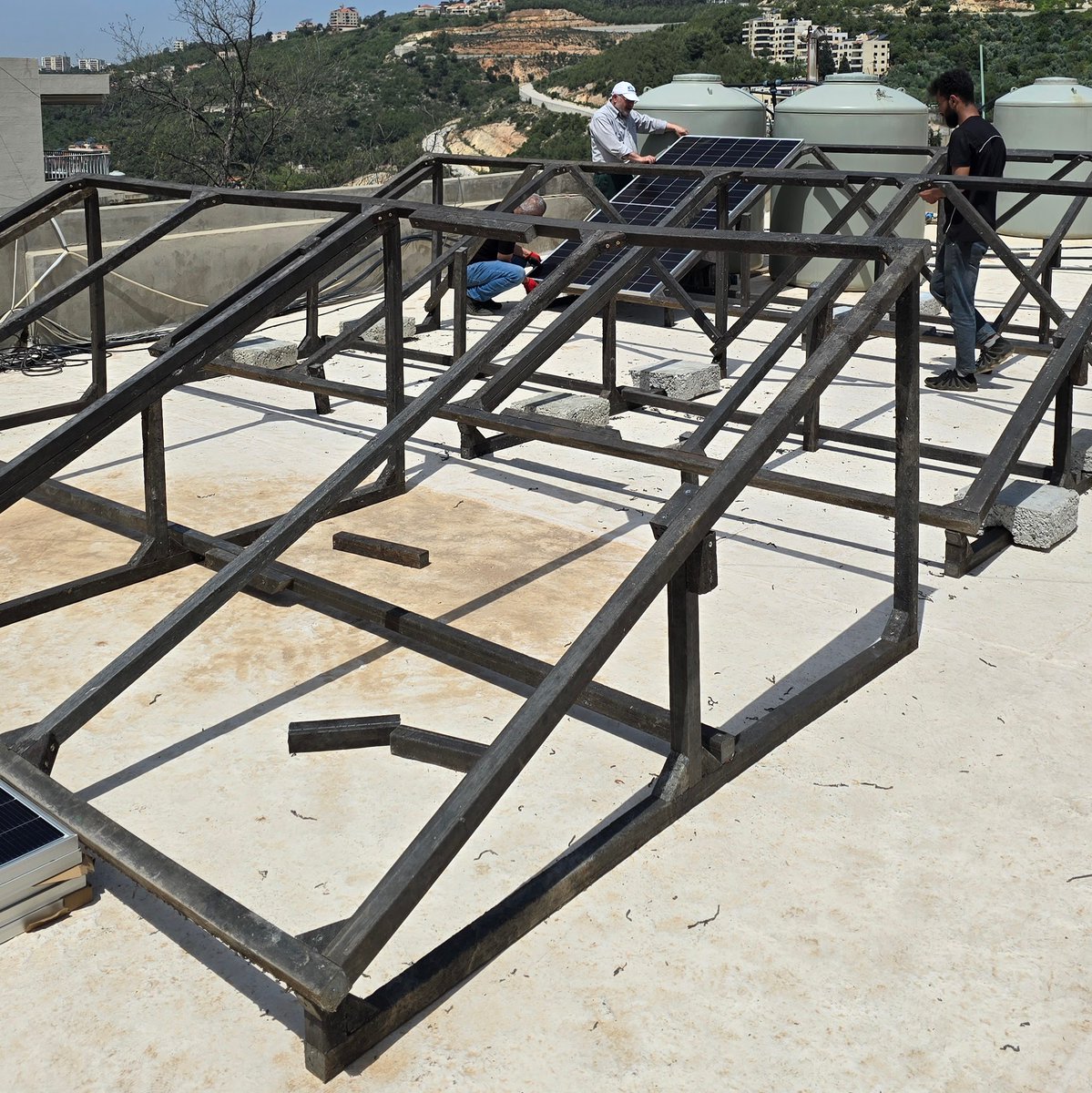 Ziad_AC's tweet image. We showcase today a case in point of #local #self_sufficiency applied to proper #wastemanagement: Since the US war on Iran started, the oil &amp;amp; shipping industries were the first to be affected and then during the first weeks of war both sides bombed the largest steel manufacturing