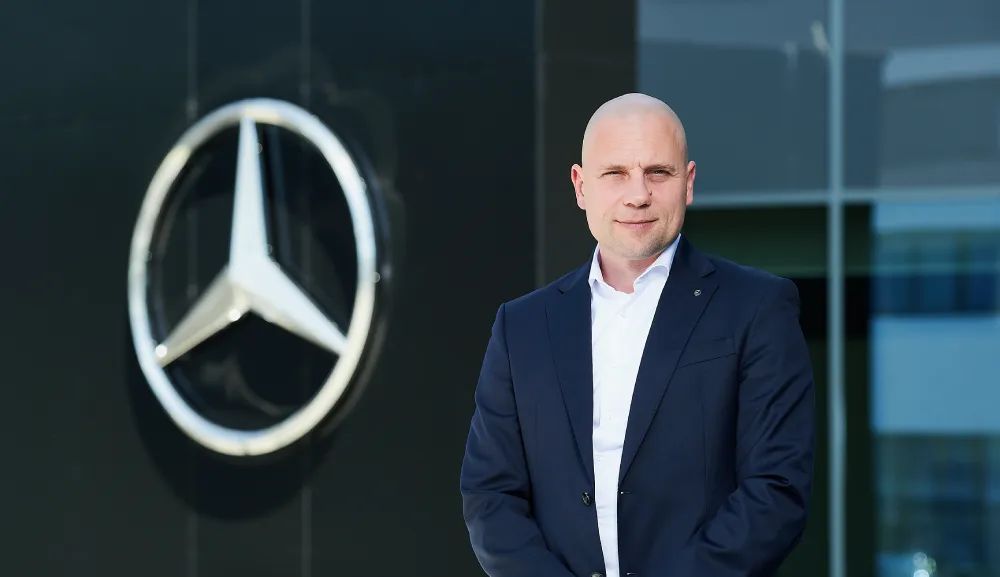 insaat_dunyasi's tweet image. Mercedes-Benz Türk İcra Kurulu Başkanı ve CEO’su Heiko Selzam olacak buff.ly/Oob2syH #MercedesBenzTürkiye #CEO #Atama #SüerSülün #HeikoSelzam #Otobüs #Kamyon #Construction