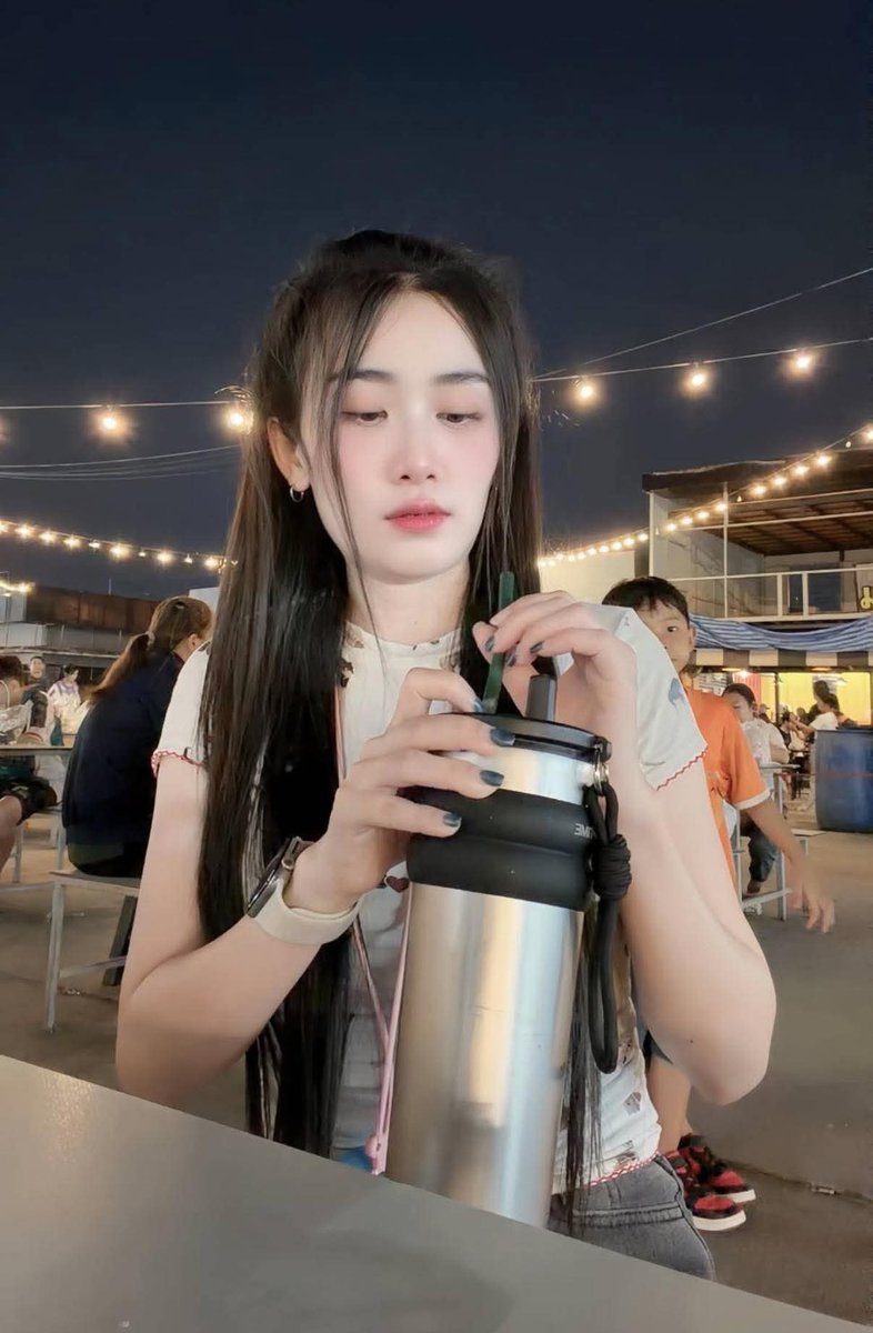 Nineties 8 tweet media