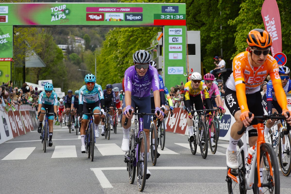 Bardiani-CSF 7 Saber tweet media