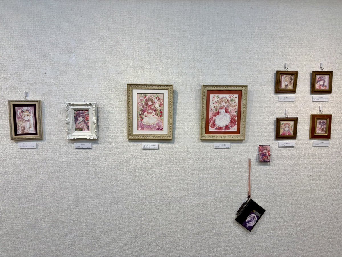 #ストロベリーに恋をして
設営風景のお写真を頂きました✨
とても素敵に飾っていただき誠にありがとうございます！🥰