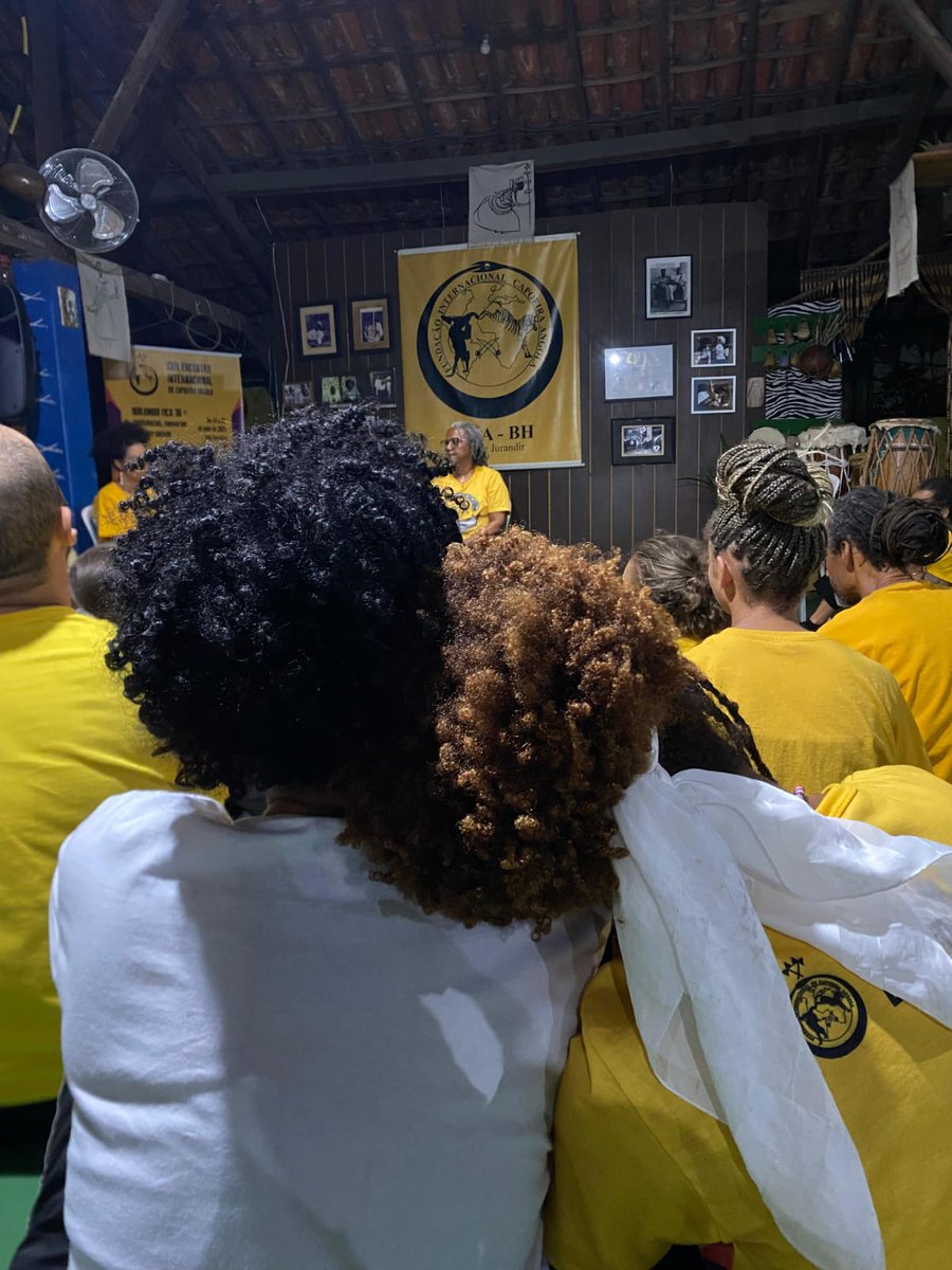 𝚜𝚊𝚙𝚙𝚑𝚘𝚌𝚘𝚞𝚙𝚕𝚎𝚜 tweet media