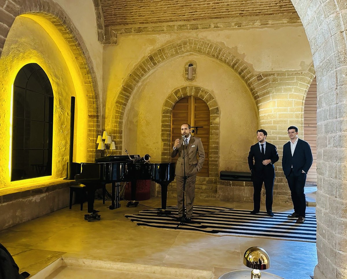 Hamza_Hraoui's tweet photo. Ni la puissance des uns, ni l’allégeance aux autres. Il existe un 3eme chemin : celui de l’autonomie stratégique. Le construire demande de la lucidité, de la volonté, et une coopération entre acteurs publics
C’est ce que nous commençons à explorer avec notre communauté de pensée https://t.co/arBb8jisQx