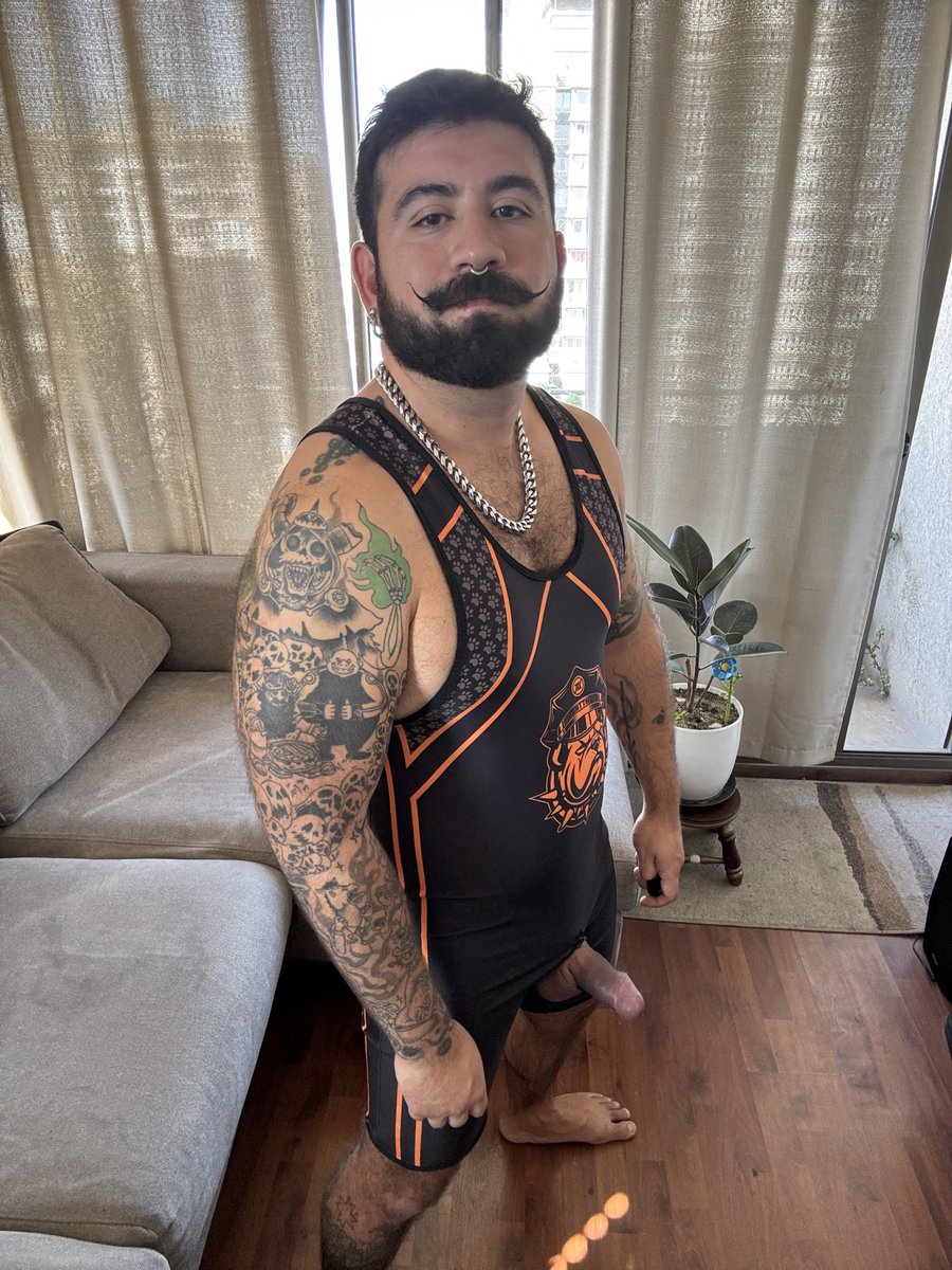 BearNextDoor tweet media