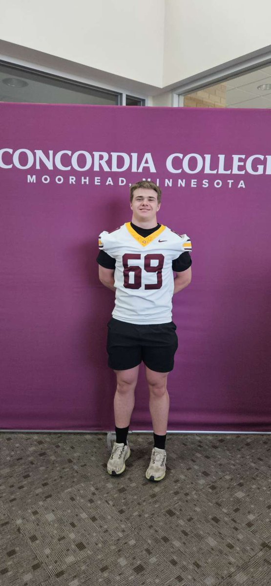 FarmerDaleNolan's tweet photo. Had a great time at @Cobber_Football Junior day yesterday, thank Coach @CoachTerryHoran for the invite! https://t.co/VfhKSUAiFf