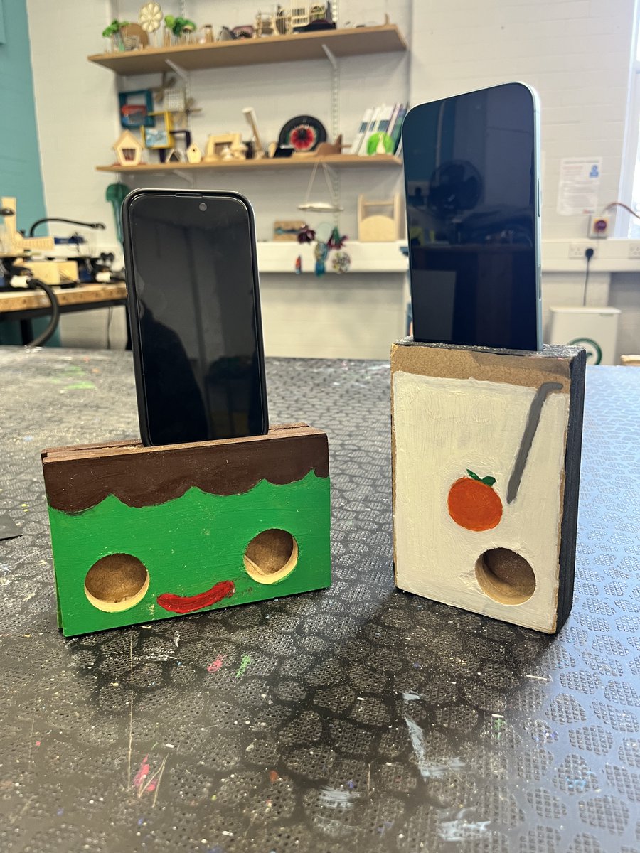 WesthoughtonHS's tweet image. produced a passive amplifier 📱🔊
Well done everyone, some great things produced 👏👏👏
#westhoughtonwowwork #aimhigh #KS3 #DesignTechnology