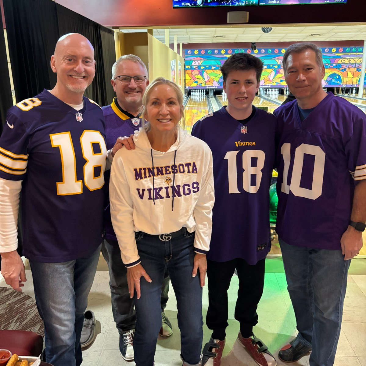 The Keen Bank dream team showed up on Friday for the <a href="/BBBS_SouthernMN/">Big Brothers Big Sisters of Southern Minnesota</a> Bowl for Kids' Sake fundraising event. Spirits were high and some pins got knocked down—all for a great cause! Member FDIC #biggertogether #bowlforkidssake #communitystrong