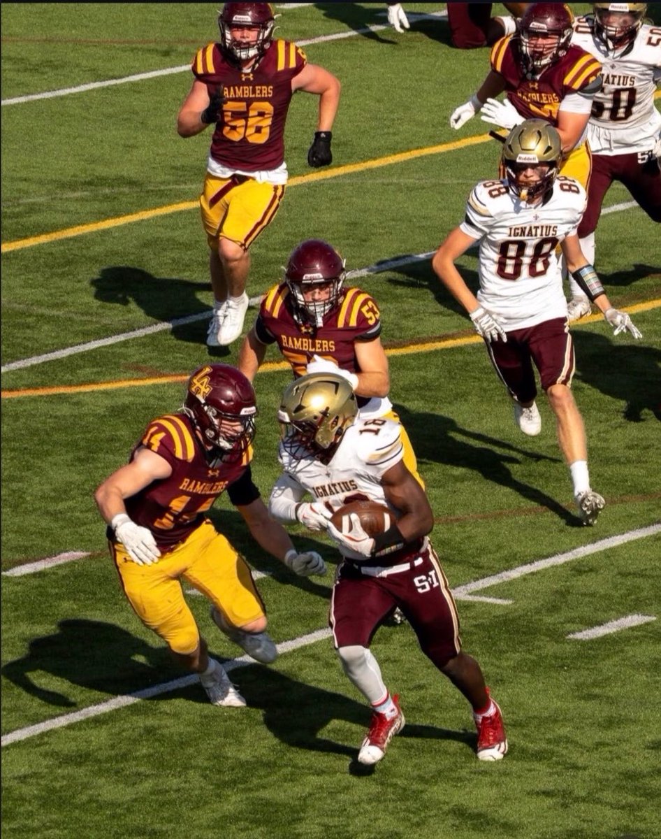 21Harris21's tweet photo. Coaches!
My brother @melsonngassa215
6’0, 215lb  2-Way Athlete 
National Champion &amp; All-Conference
Ranked 7th in the State at 215
11.9 y/d per carry
1340 SAT https://t.co/SvAbpIPNkO