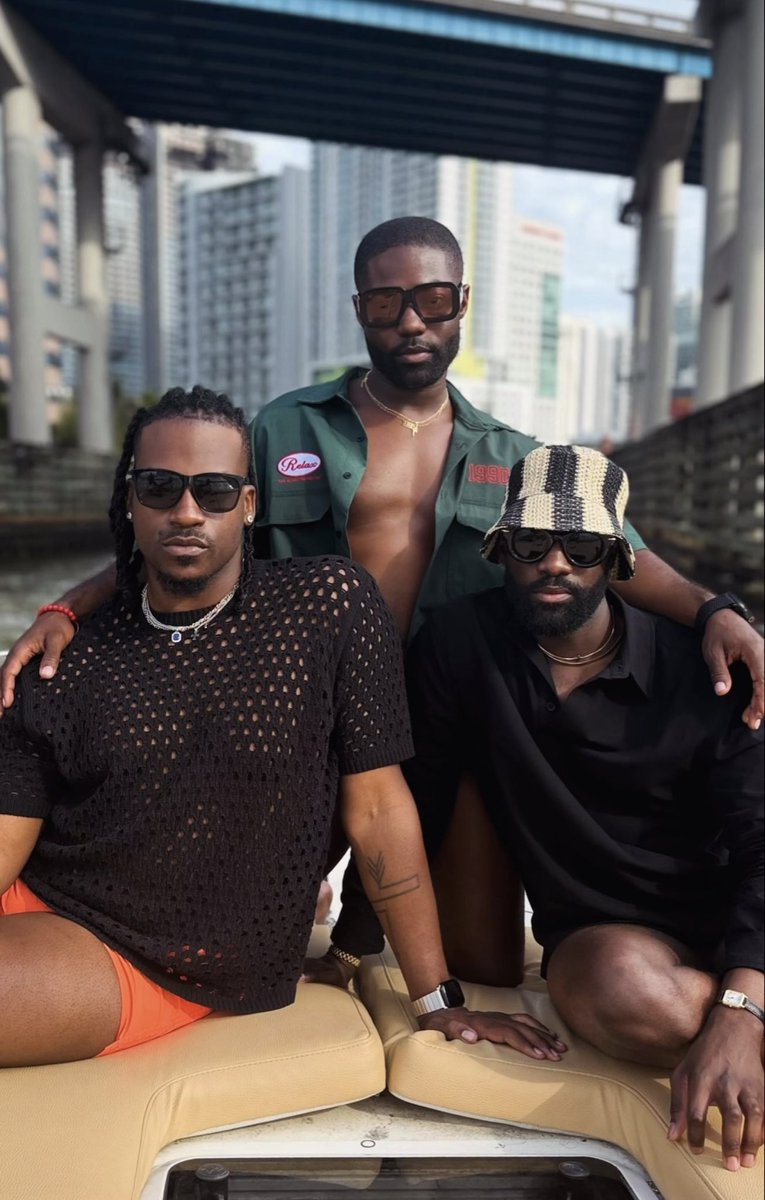 Rus 👾 tweet media