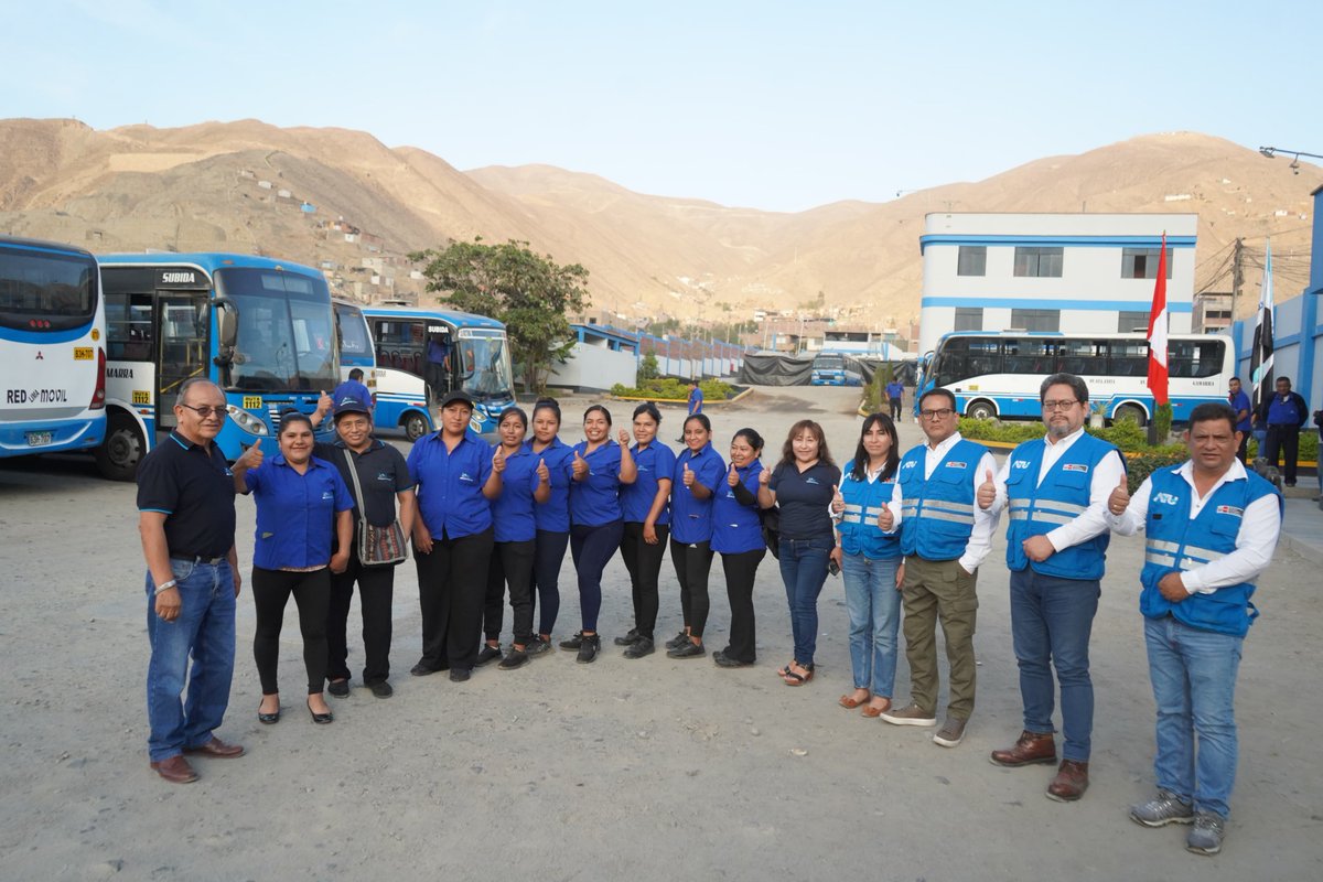 ATU_GobPeru's tweet image. Más de 3 mil mujeres ya forman parte del transporte público en Lima y Callao 🚍💪

Desde la #ATU seguimos impulsando su capacitación, profesionalización e incorporación en la conducción de unidades, promoviendo un sistema más inclusivo y con más oportunidades para todas.