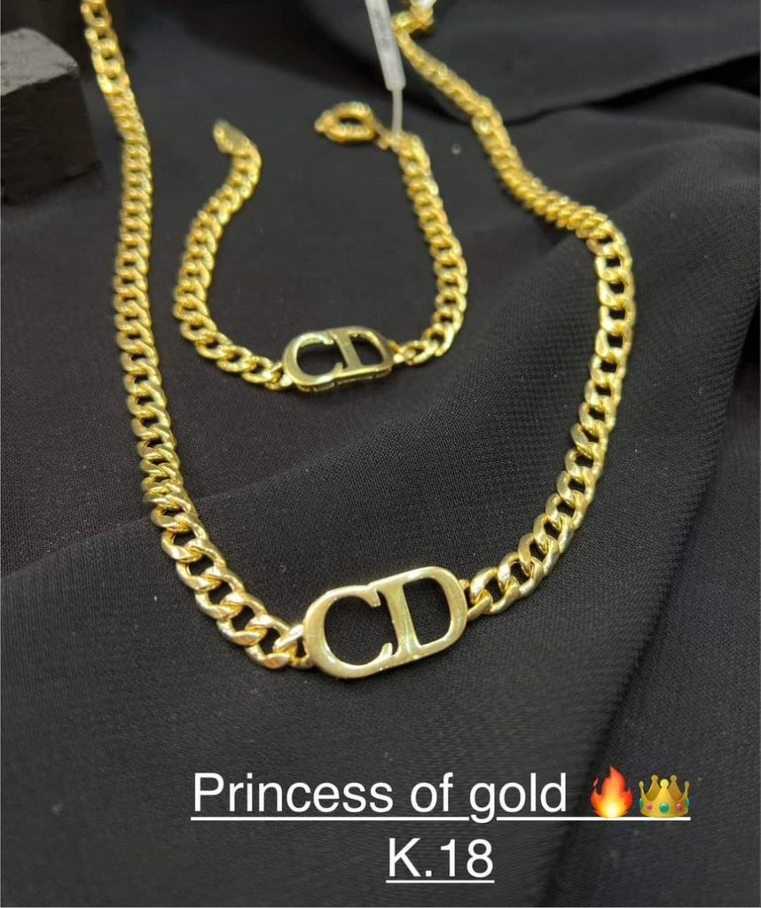 Amiraaldah07's tweet image. #everyone #investment #luxury #Gold 

أطقم عيار 18 تجننن ❤👌🏻🥰🥰
