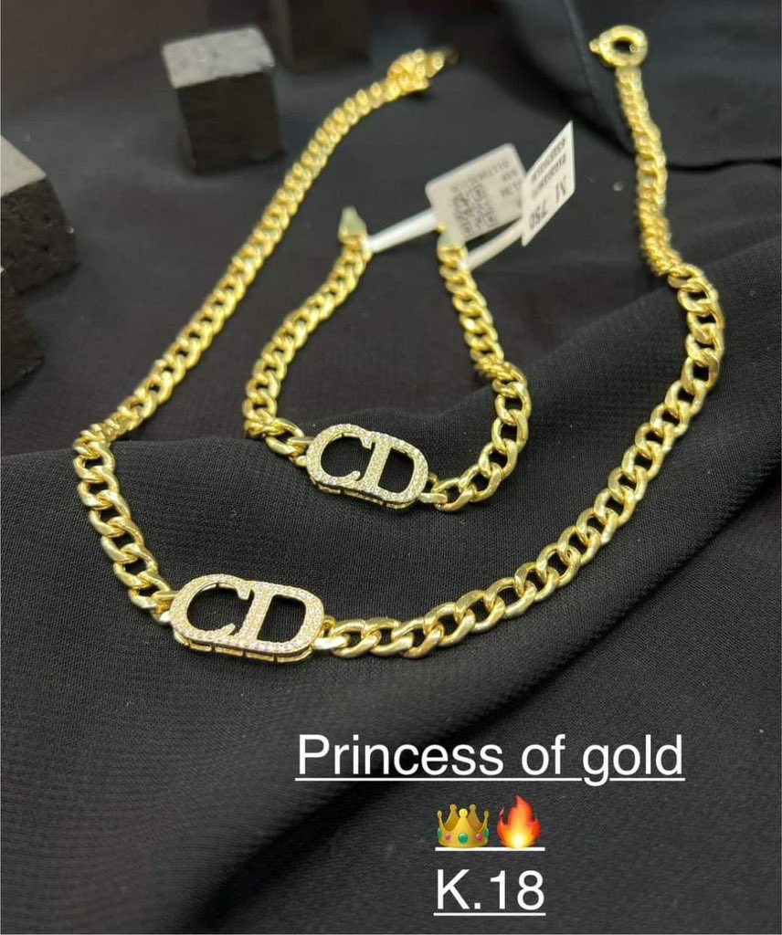 Amiraaldah07's tweet image. #everyone #investment #luxury #Gold 

أطقم عيار 18 تجننن ❤👌🏻🥰🥰