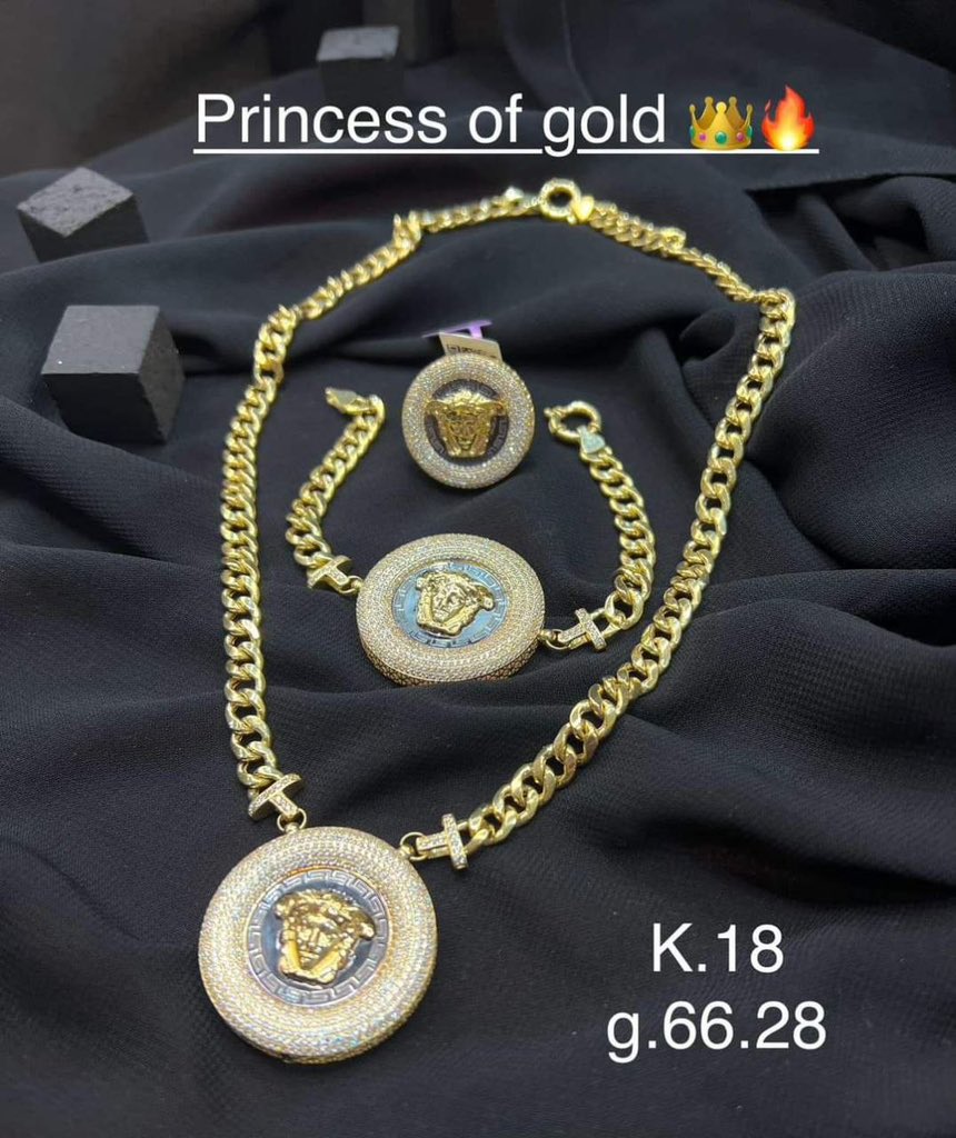 Amiraaldah07's tweet image. #everyone #investment #luxury #Gold 

أطقم عيار 18 تجننن ❤👌🏻🥰🥰