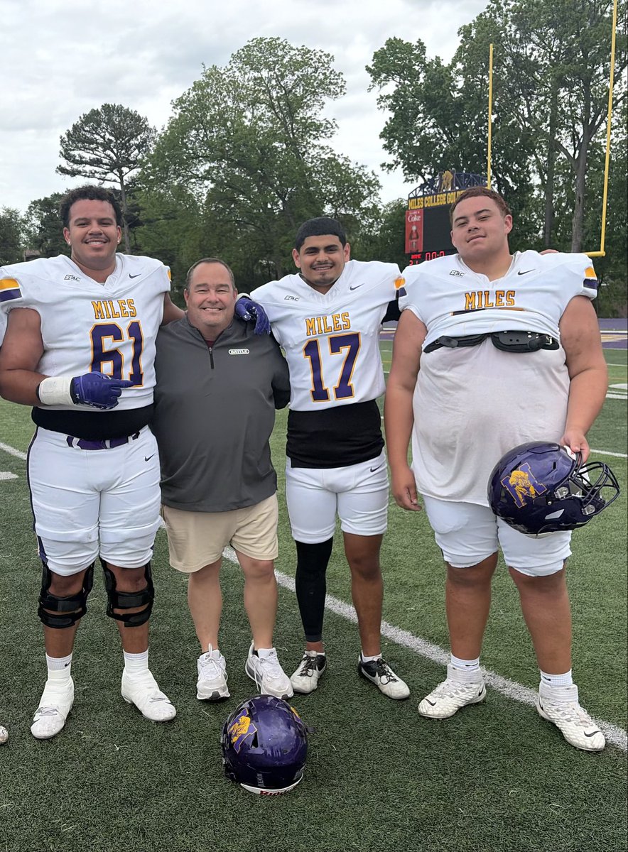 Senator Football tweet media