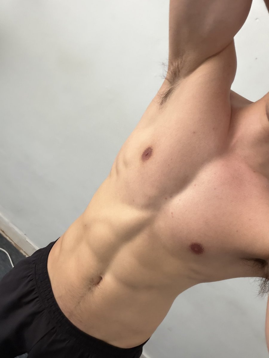 AlexSpotti00's tweet photo. Sweaty after gym 🥵💦 https://t.co/J4QSWj0IKD