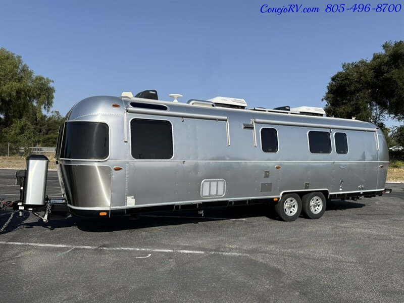 ConejoRV's tweet image. 2020 #Airstream #Classic 33RB Theater Seats &amp;amp; Workspace Luxurious Travel Trailer  only $89,990 in THOUSAND OAKS, CA #AirstreamClassic 33RB #THOUSANDOAKS conejorv.com/vehicle-detail…