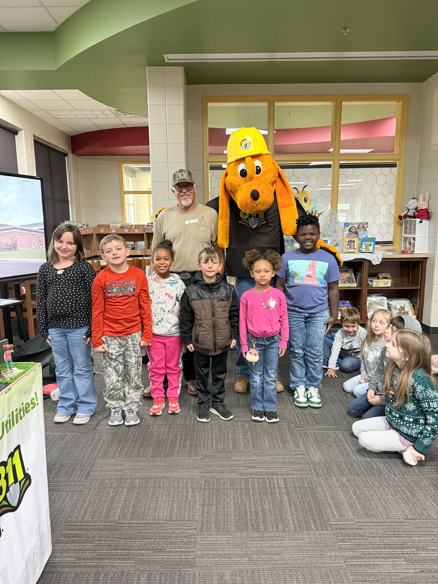 DiggerDog811's tweet image. Digger's 2025 to 2026 School visits
Digger Dog, Ms. Maria and Atlanta Gas Light visited Jesup Elementary School! diggerdog811.com/?p=6128 @GA811 @atlantagaslight @SouthernCoGas @georgiadeptofed @gsbacomm @gaelassoc @GAESPrincipals #SafeDigging #Contact811 #Call811 #PublicSafety