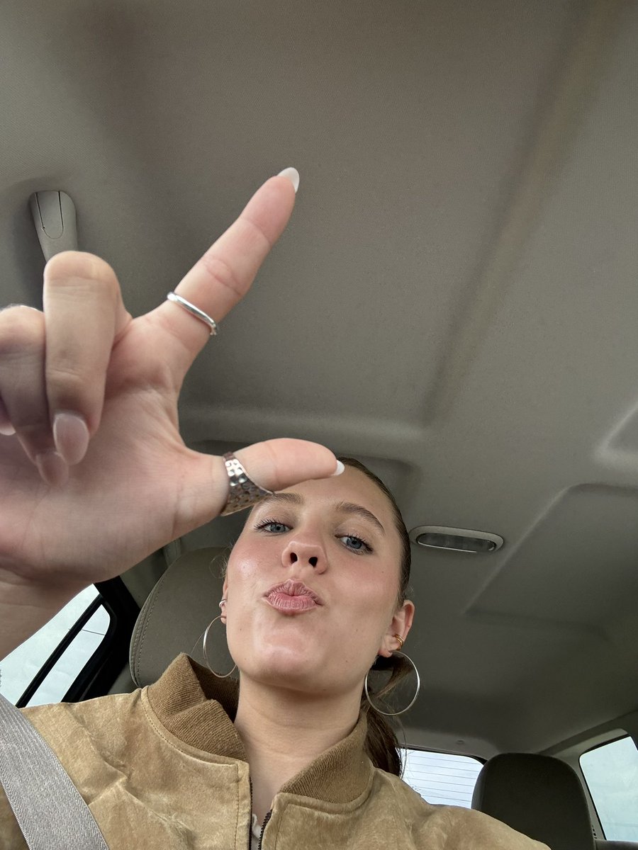 Goddess Hope tweet media