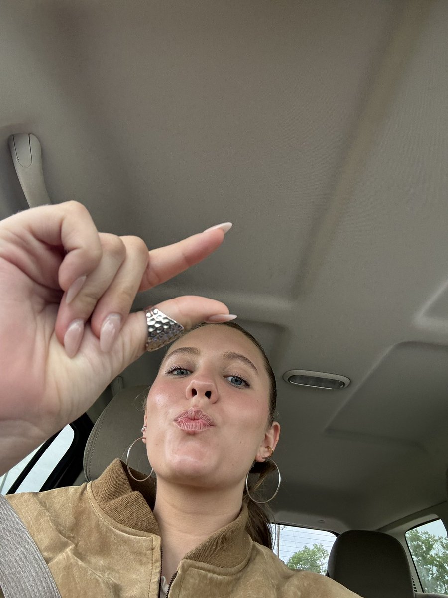 Goddess Hope tweet media